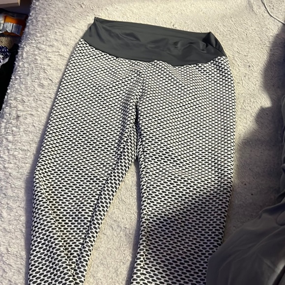 Pants - TIKTOK leggings